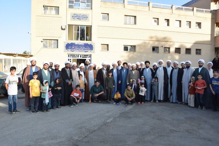 تصاویر/ اردوی علمی، آموزشی و تفریحی ائمه جماعت مساجدشهرستان آران و بیدگل در قمصر