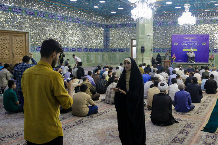 تصاویر/ آیین غبارروبی حرم مطهر حضرت فاطمه معصومه سلام‌الله‌علیها به مناسبت گرامیداشت روز خبرنگار