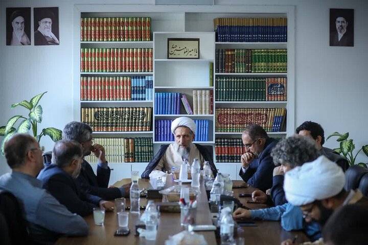 تصاویر / دیدار مسئولین رسانه ملی با نماینده ولی فقیه در استان قزوین