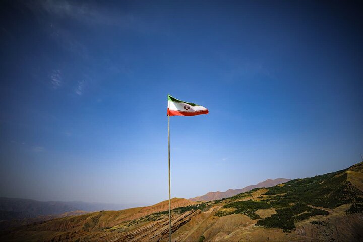 تصاویر / بازدید امام جمعه قزوین از قلعه تاریخی الموت