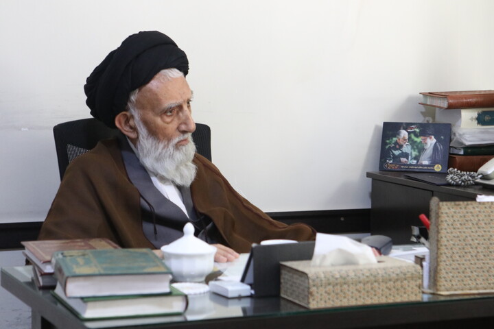دبیر شورای عالی انقلاب فرهنگی کشور