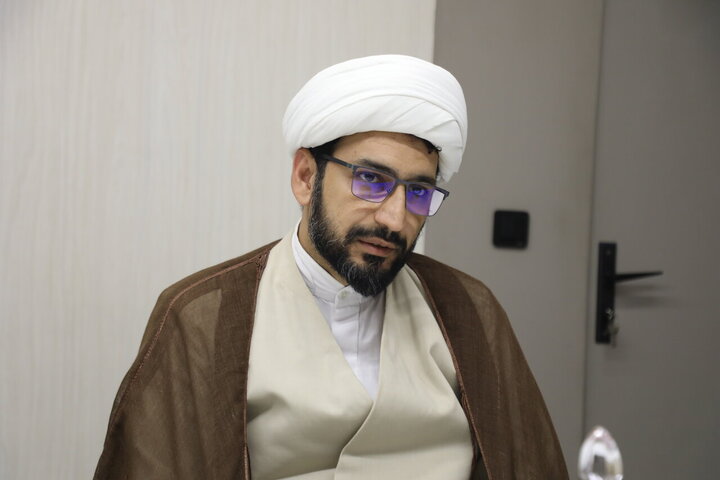 اربعین؛ بستری برای شکل‌گیری جریان علمی و قرآنی بین‌المللی / طراحی و اجرای پیش‌همایش قرآنی «سفرای نور و مقاومت»