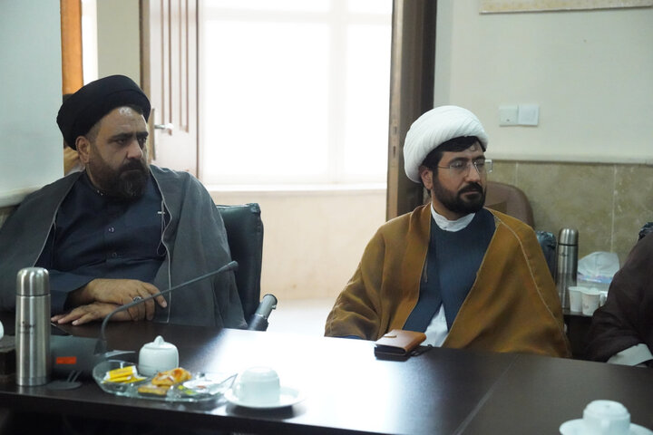 تصاویر /  تجلیل وتقدیر  از روحانی ایثارگر دفاع مقدس