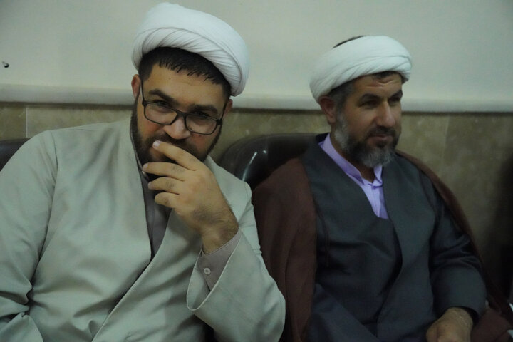 تصاویر /  تجلیل وتقدیر  از روحانی ایثارگر دفاع مقدس