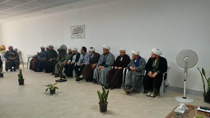 تصاویر/هم‌اندیشی دبیر ستاد امر به معروف استان مرکزی با طلاب و روحانیون شهرستان زرندیه