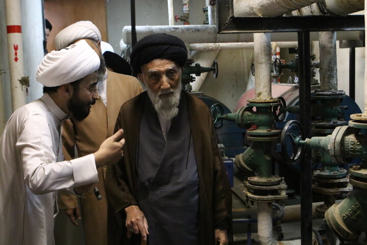 تصاویر/ بازدید آیت‌ الله موسوی اصفهانی و معاونین حوزه علمیه همدان از کتابخانه آیت‌ الله آخوند(ره)