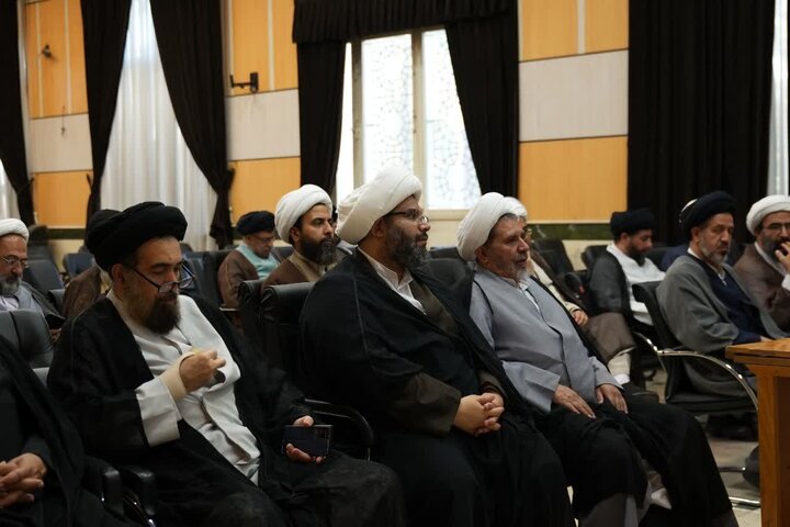 تصاویر/ اجلاسیه مسئولین و مدیران مدارس علمیه استان تهران برگزار شد