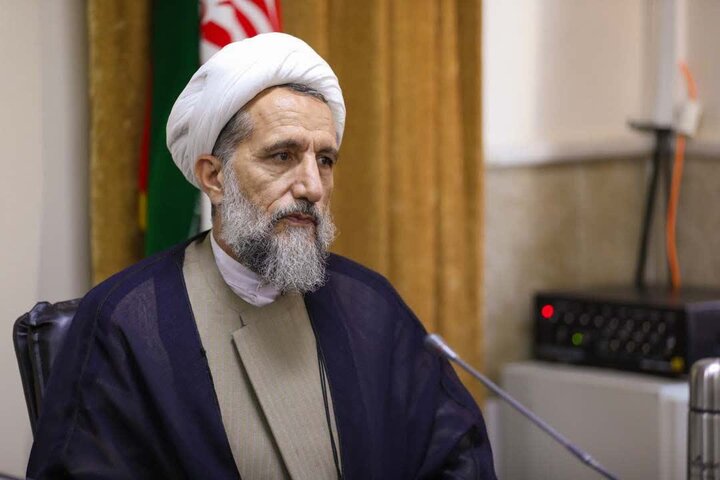 تصاویر/ نشست حجت الاسلام و المسلمین سید علی عماد با مدیریت، اساتید و کادر حوزه علمیه استان قزوین