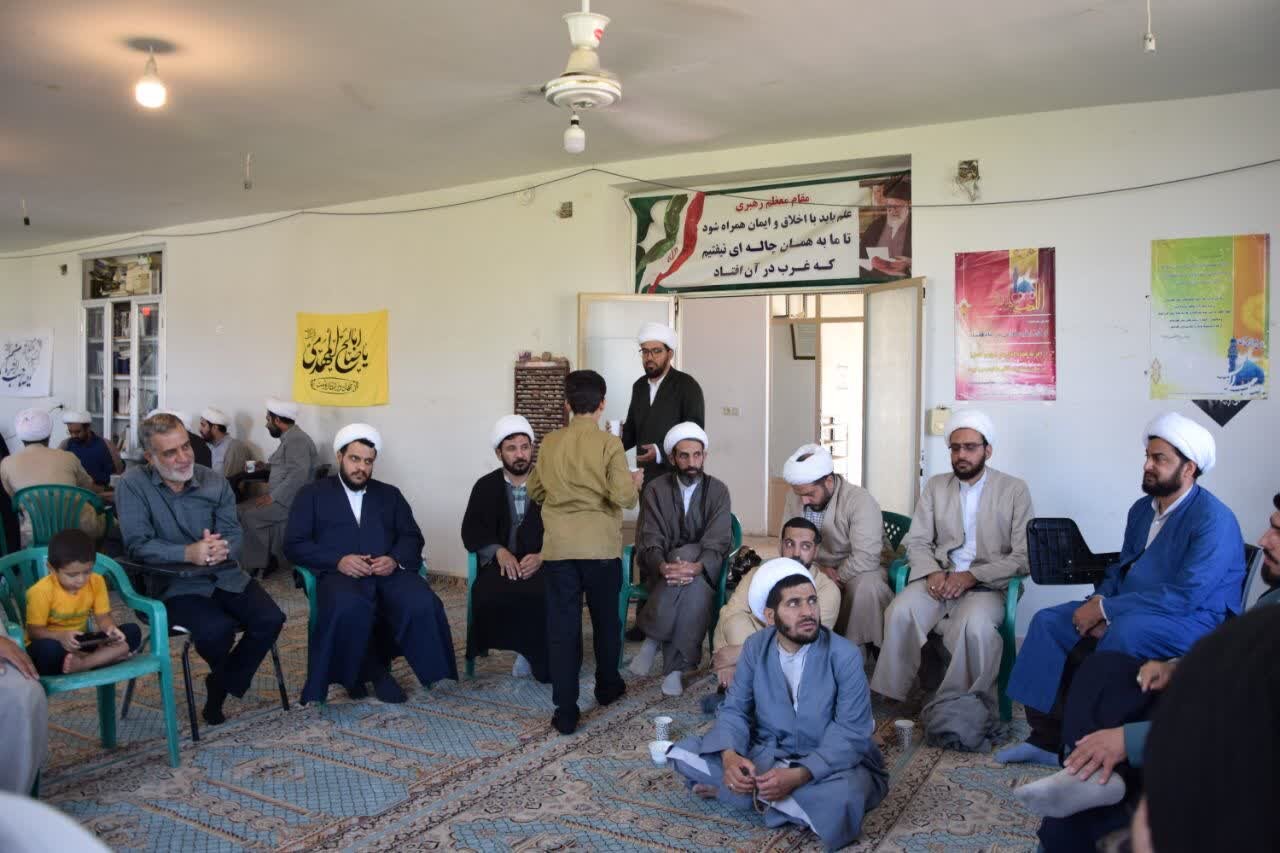 گردهمایی تخصصی ائمه جماعات شهرستان آران و بیدگل برگزارشد+تصاویر