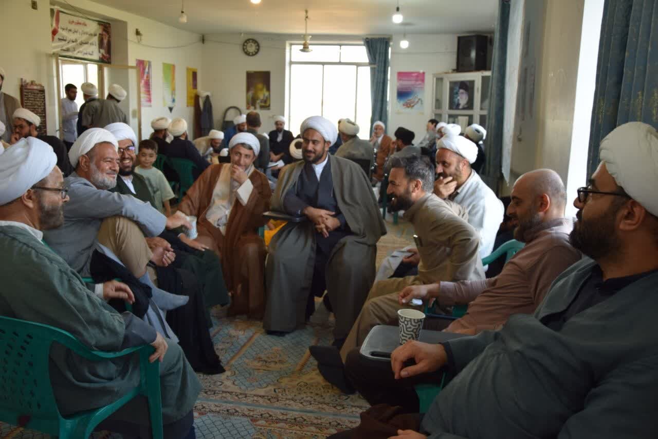 گردهمایی تخصصی ائمه جماعات شهرستان آران و بیدگل برگزارشد+تصاویر