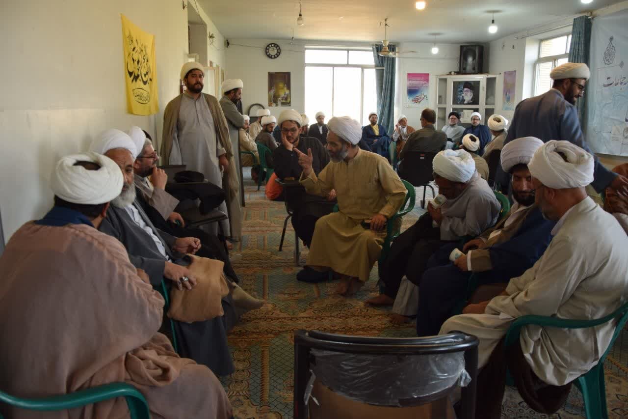 گردهمایی تخصصی ائمه جماعات شهرستان آران و بیدگل برگزارشد+تصاویر
