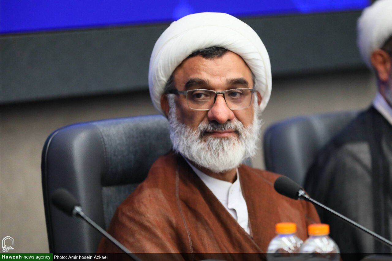 حمایت از نخبگان مهمترین مسیر برای تحقق پیشرفت علمی کشور است حمایت از نخبگان مهمترین مسیر برای تحقق پیشرفت علمی کشور است
