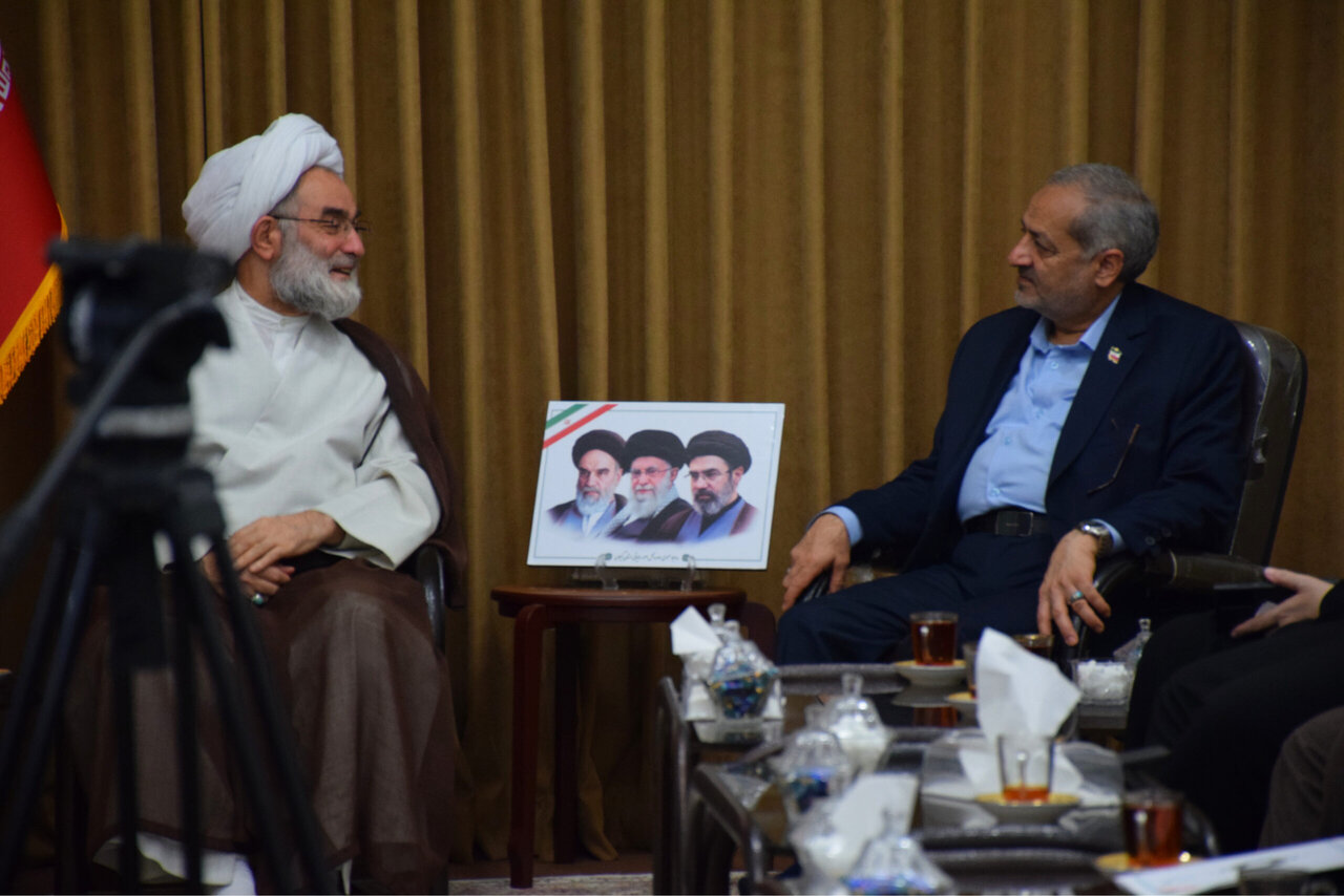 معلمان متعهد، سد مستحکم برابر آسیب‌های فضای مجازی