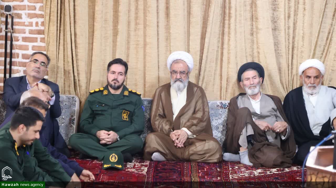 مسجد پایگاه معنویت و همبستگی اجتماعی است