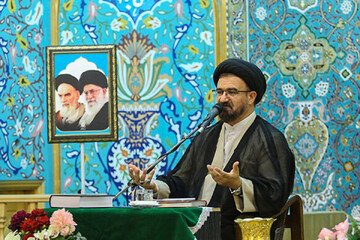 وحدت، شرط تحقق امت واحده اسلامی است