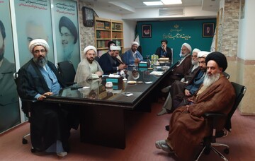 جلسه قرارگاه جنگ ترکیبی بلاغ مبین حوزه علمیه استان یزد برگزار شد+ تصاویر