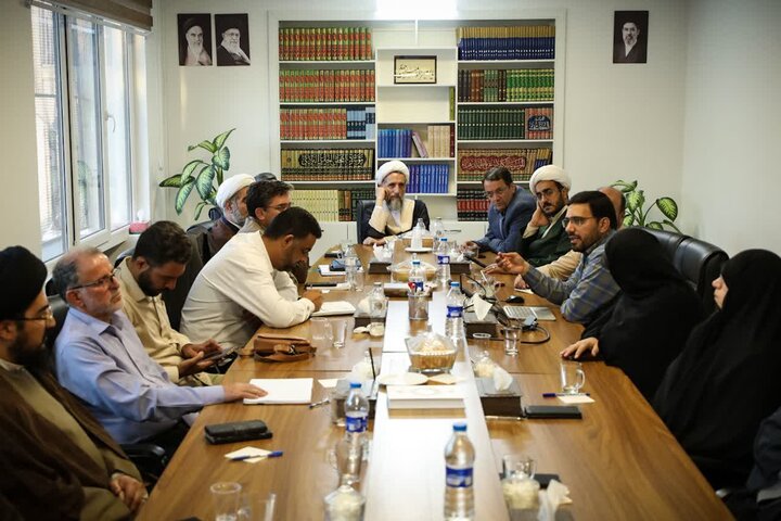 تصاویر / چهل و نهمین جلسه قرارگاه مردمی رهبر شهید برگزار شد