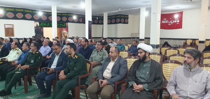 تصاویر / ادای احترام مسئولان تویسرکان به مقام شامخ شهدا