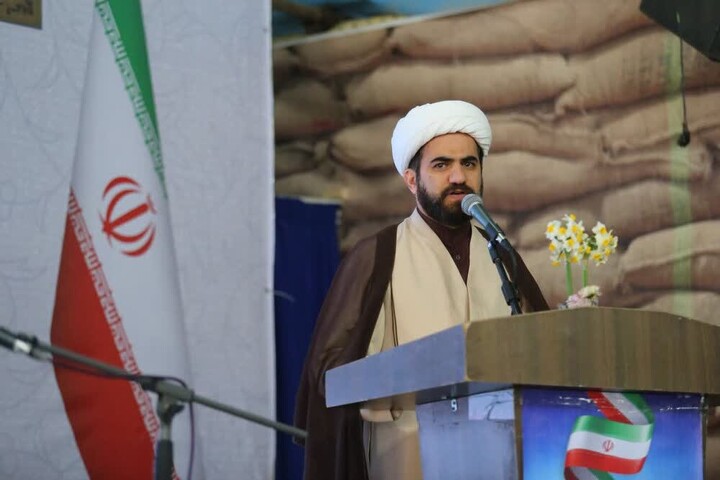 تجمعات شبانه به کانون ارتقای دینداری اجتماعی و تمدنی تبدیل شود