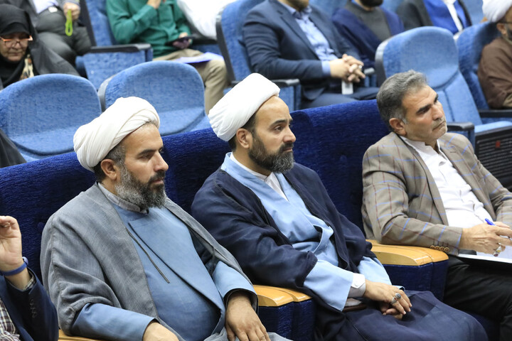 طلاب شاغل در آموزش و پرورش