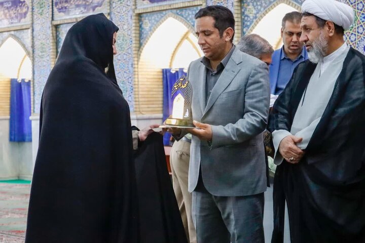 تصاویر/ اجتماع مدیران مدارس نواحی یک و دو آموزش و پرورش کرمان در مصلی امام علی(ع)