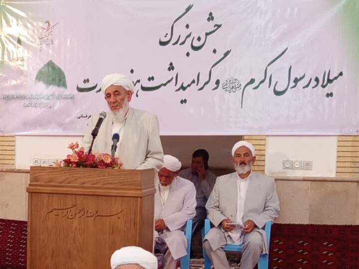 وحدت امت اسلامی؛ راهبرد اصلی مقابله با توطئه‌های دشمنان