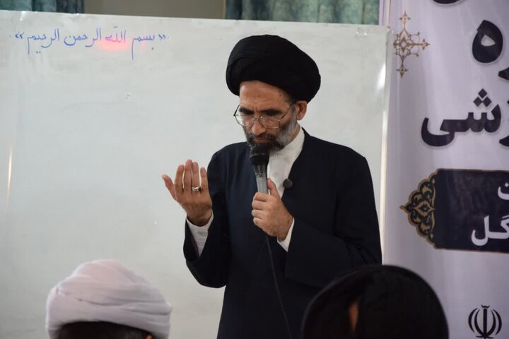 بصیرت‌افزایی؛ وظیفه حاکم بر تمامی برنامه‌های مسجد است