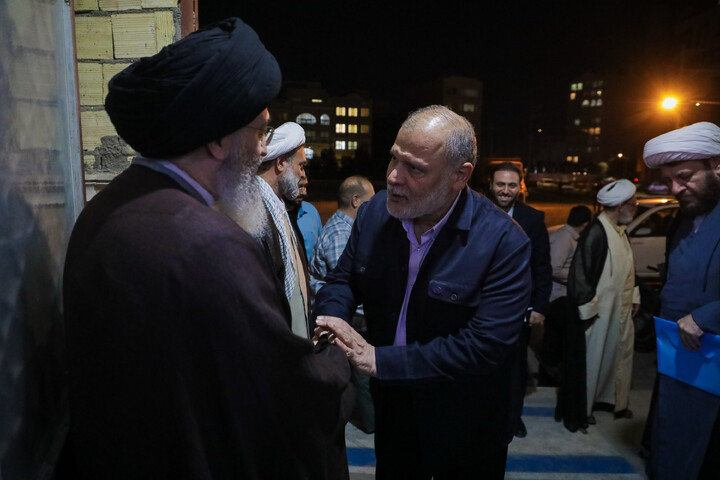 تصاویر/ بازدید حجت الاسلام والمسلمین حسین طائب مسئول سازمان بسیج مستضعفین و سردار فتح الله جمیری فرماندهی سپاه امام علی بن ابیطالب استان قم کانون فرهنگی هنری امام‌رضا علیه‌السلام