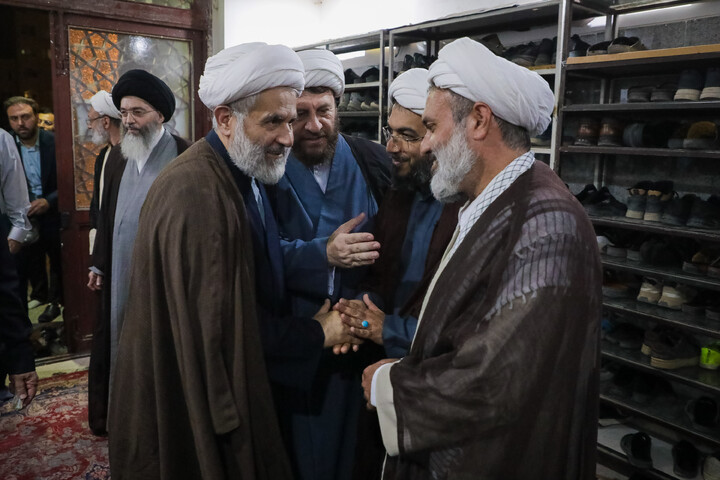 تصاویر/ بازدید حجت الاسلام والمسلمین حسین طائب مسئول سازمان بسیج مستضعفین و سردار فتح الله جمیری فرماندهی سپاه امام علی بن ابیطالب استان قم کانون فرهنگی هنری امام‌رضا علیه‌السلام