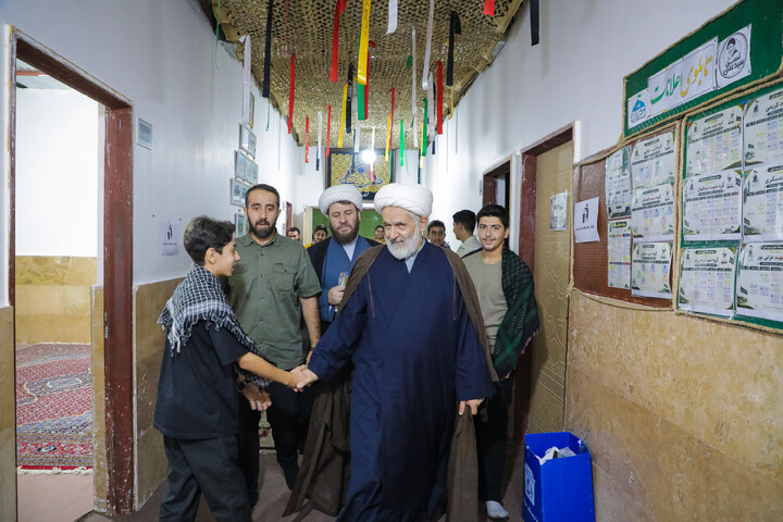 تصاویر/ بازدید حجت الاسلام والمسلمین حسین طائب مسئول سازمان بسیج مستضعفین و سردار فتح الله جمیری فرماندهی سپاه امام علی بن ابیطالب استان قم کانون فرهنگی هنری امام‌رضا علیه‌السلام