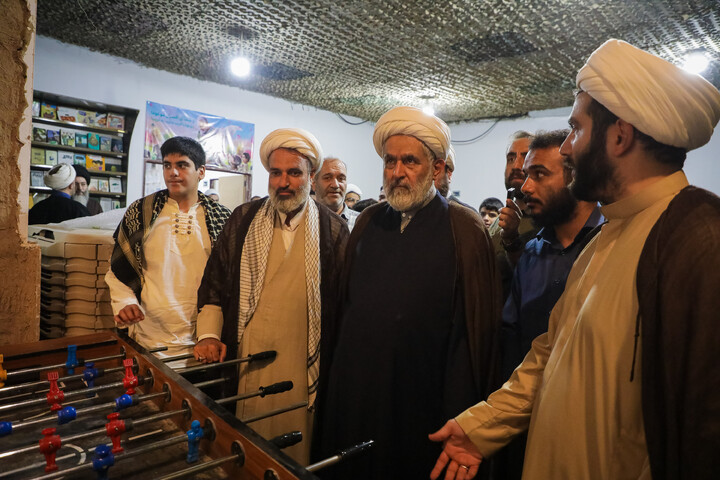 تصاویر/ بازدید حجت الاسلام والمسلمین حسین طائب مسئول سازمان بسیج مستضعفین و سردار فتح الله جمیری فرماندهی سپاه امام علی بن ابیطالب استان قم کانون فرهنگی هنری امام‌رضا علیه‌السلام