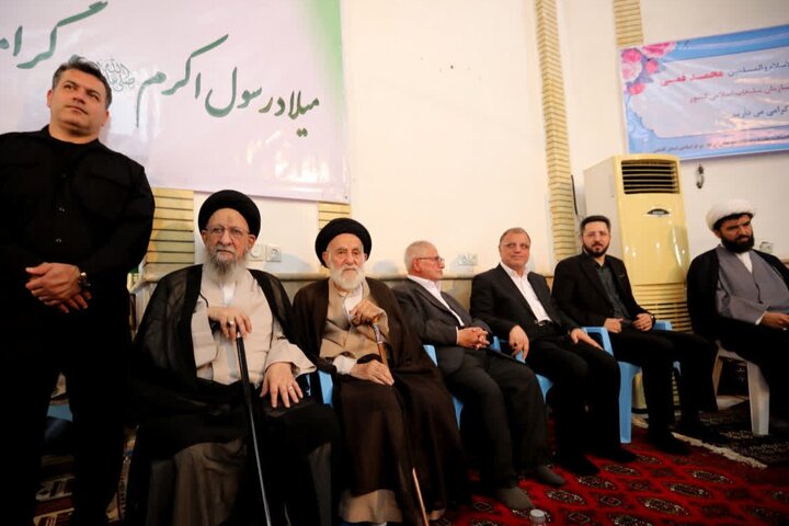 تصاویر / جشن میلاد رسول اکرم(ص) و گرامیداشت هفته وحدت در آق‌قلا