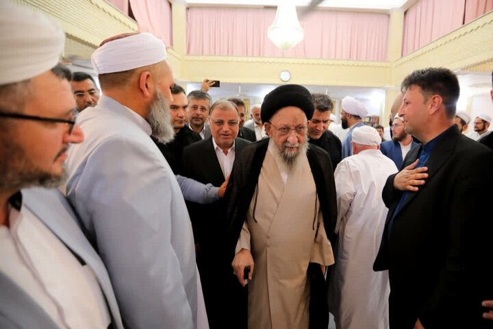 تصاویر / جشن میلاد رسول اکرم(ص) و گرامیداشت هفته وحدت در آق‌قلا