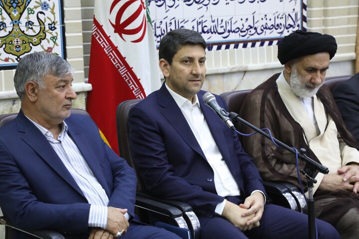 تصاویر/دیدار وزیر ارتباطات با نماینده ولی فقیه در چهارمحال و بختیاری