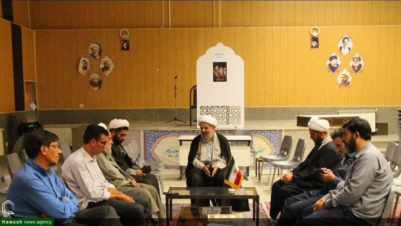 بررسی ظرفیت های فرهنگی تویسرکان