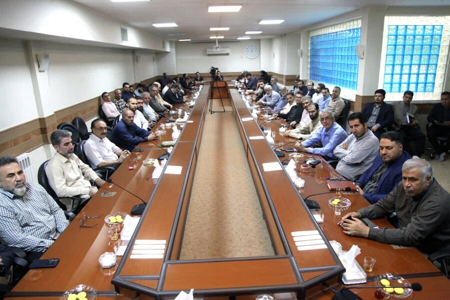 اصناف و بازاریان در جهاد اقتصادی و تبیین نقش‌آفرین باشند+عکس