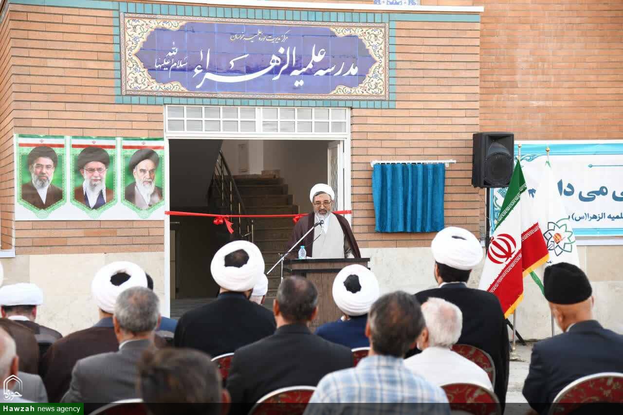 حوزه‌های علمیه باید به کانون تربیت عالمان و مبلغان دین تبدیل شوند