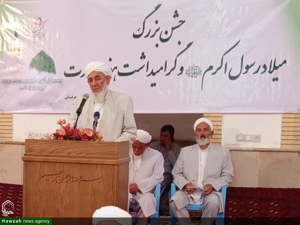 وحدت امت اسلامی؛ راهبرد اصلی مقابله با توطئه‌های دشمنان