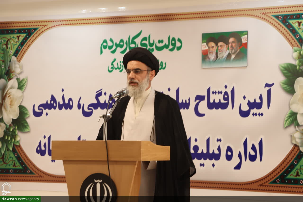 مجتمع جدید میانه به قطب فعالیت‌های فرهنگی و اجتماعی شهرستان تبدیل می‌شود
