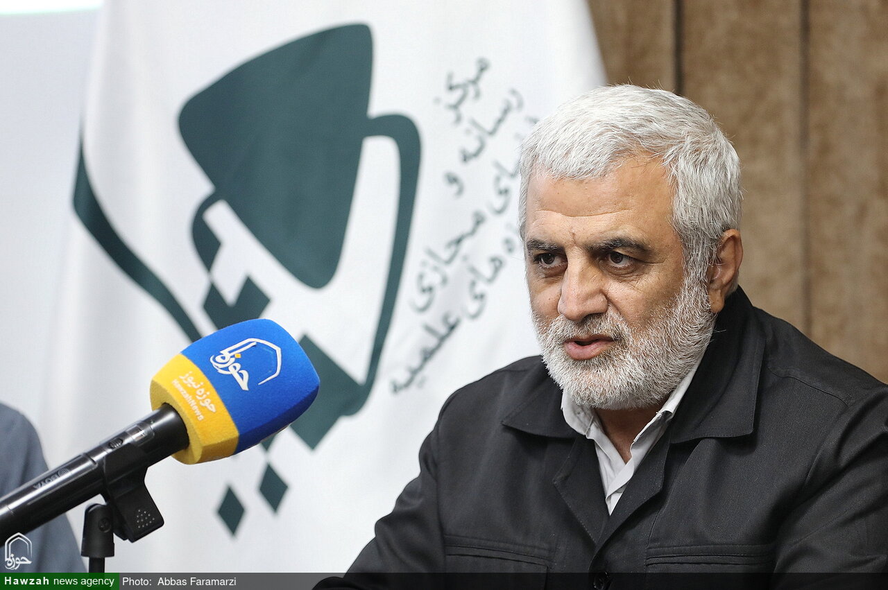 شناسایی و گردآوری ۶۰ هزار عنوان پژوهشی در ۲۵ موضوع علمی پیرامون پیامبر اعظم(ص) / رونمایی مجموعه موضوعات پژوهشی علوم و معارف محمدی(ص) در کنفرانس وحدت