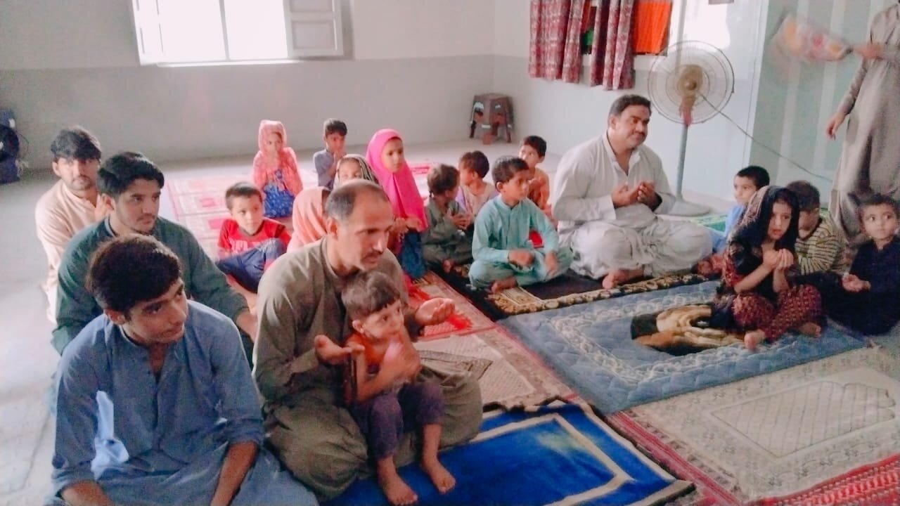 بلوچستان پاکستان میں رہبرِ شہید کے چہلم کی مناسبت سے قرآن خوانی اور مجلسِ ترحیم