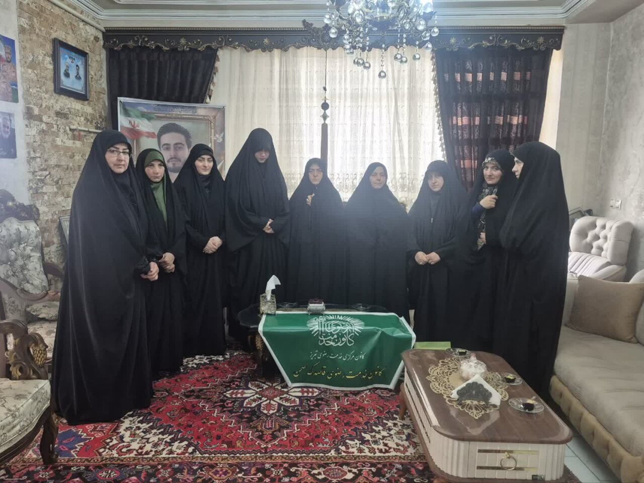 دیدار بانوان طلبه با خانواده شهید پورکریم در تبریز