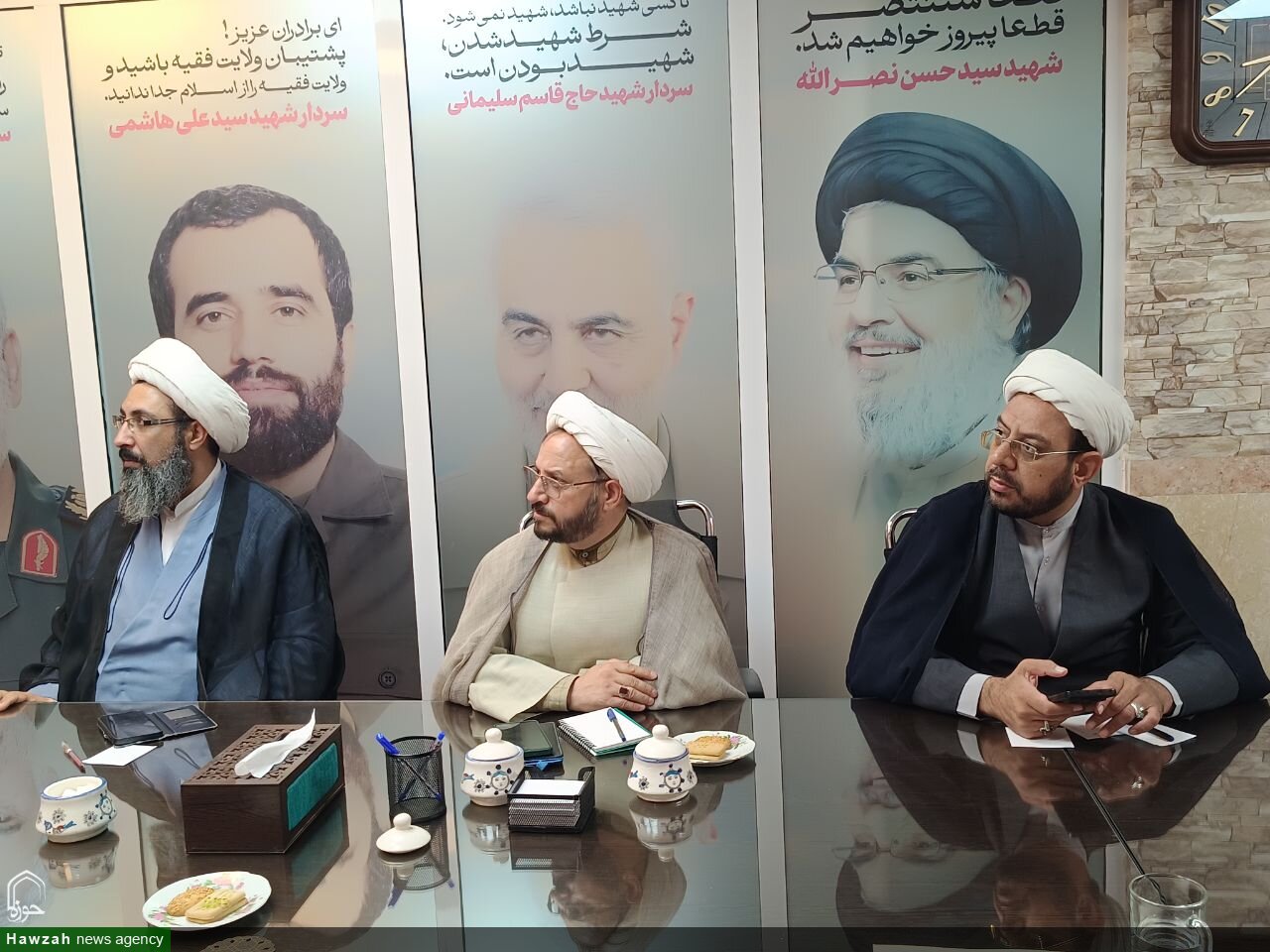 جلسه قرارگاه جنگ ترکیبی بلاغ مبین حوزه علمیه استان یزد