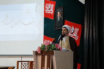 پرچم مجاهدت و خون‌خواهی شهدا باید برافراشته بماند