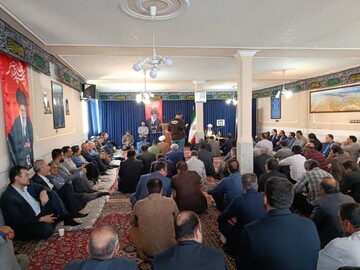 تصاویر/ دیدار مدیران و کارکنان ادارات کل استان مرکزی با نماینده ولی فقیه در استان