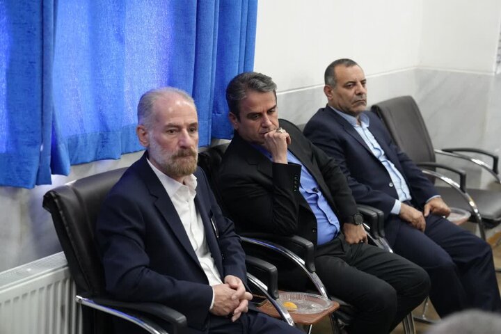 تصاویر/دیدار مسئولان لرستان با نماینده ولی فقیه در استان