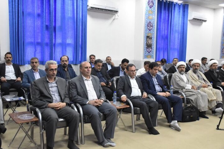 تصاویر/دیدار مسئولان لرستان با نماینده ولی فقیه در استان