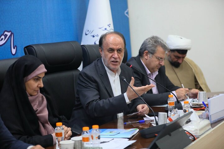 تصاویر / نشست مشترک شورای تأمین مسکن با حضور امام جمعه همدان