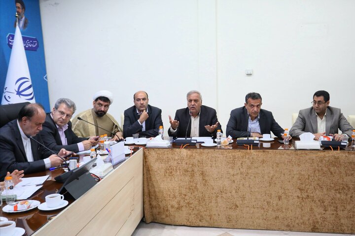 تصاویر / نشست مشترک شورای تأمین مسکن با حضور امام جمعه همدان