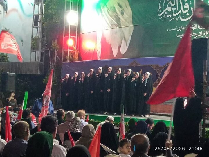 تصاویر/ اجتماع مردم بوشهر به همراه تجدید بیعت حوزه علمیه خواهران استان بوشهر در شب صد و هفتاد و هفتم حضور